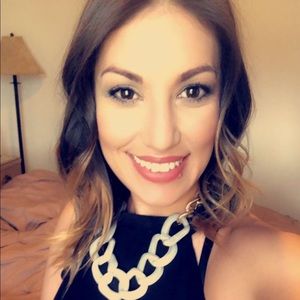 Meet your Posher, Jenelle